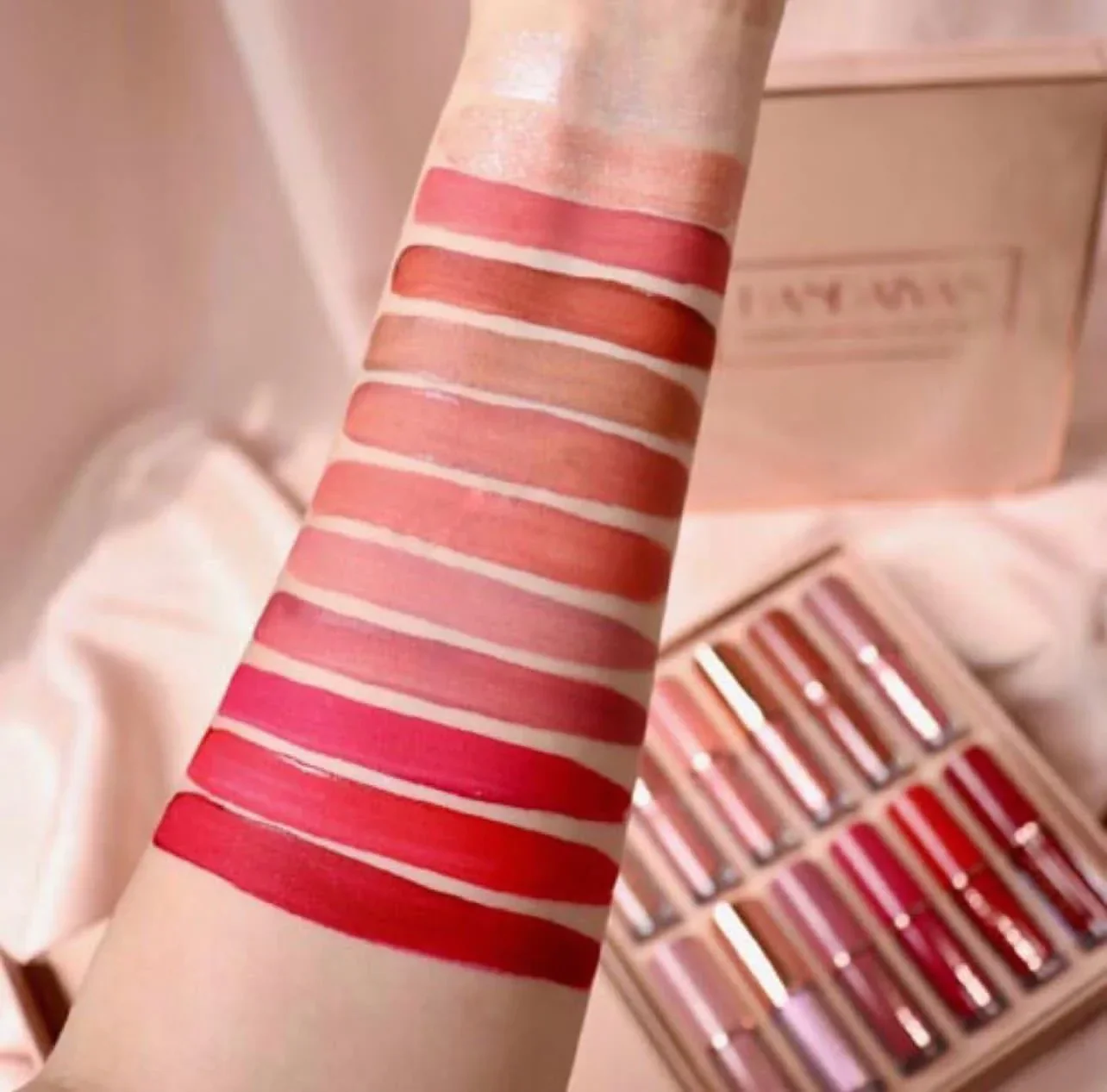 MOCALLURE THE LOVE LIP SET LIP GLOSSES  - Image 3
